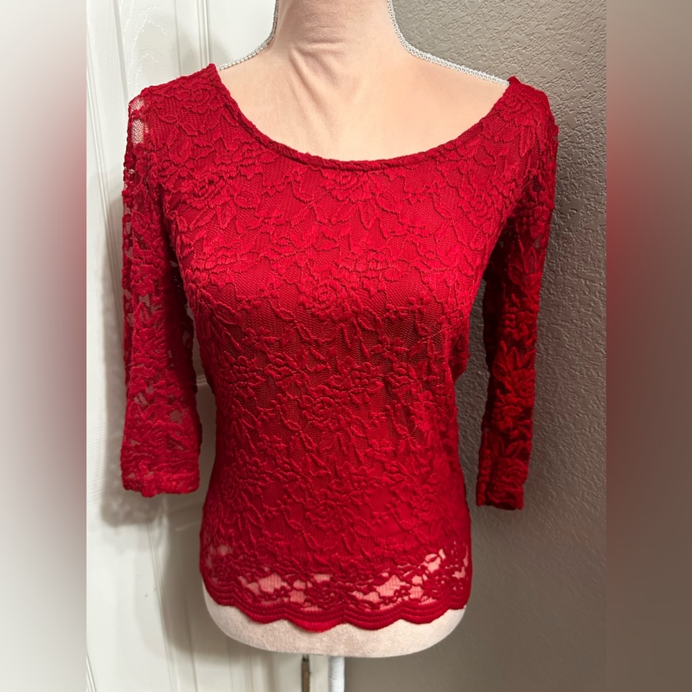 NWT All Over Lace Top - Picture 3 of 12